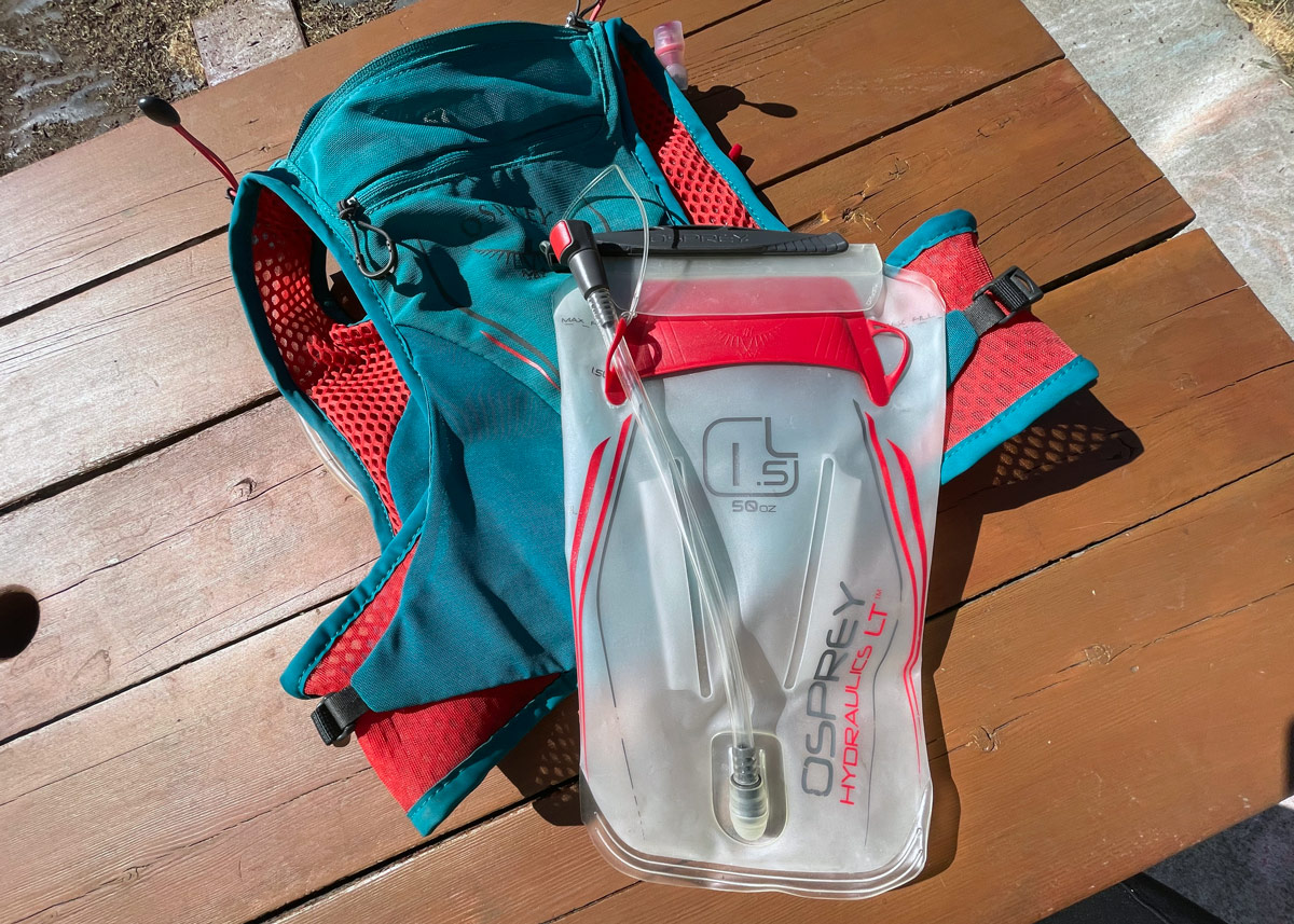 Osprey Dyna 1.5 Women's Running and Hiking Hydration Vest Review Chasing the Shade Running